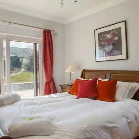 Waterford - 5 Bed - Sleeps 10 - Parking * Sluggera