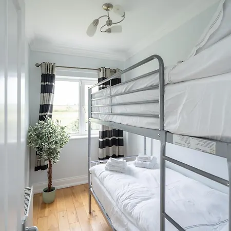 Waterford - 5 Bed - Sleeps 10 - Parking Villa Sluggera