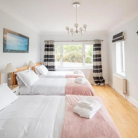 Waterford - 5 Bed - Sleeps 10 - Parking Sluggera