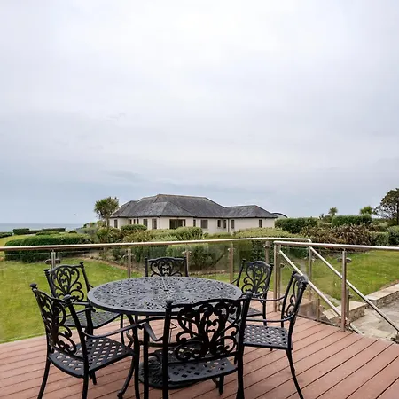 Waterford - 5 Bed - Sleeps 10 - Parking *