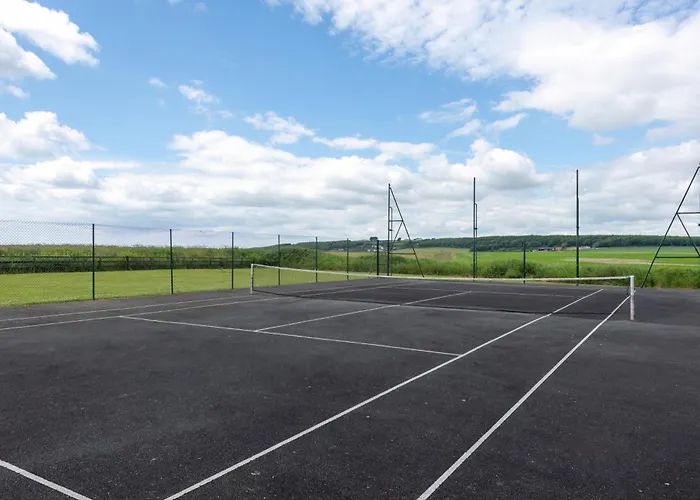 - 5 Bed - Sleeps 10 - Parking 빌라 *